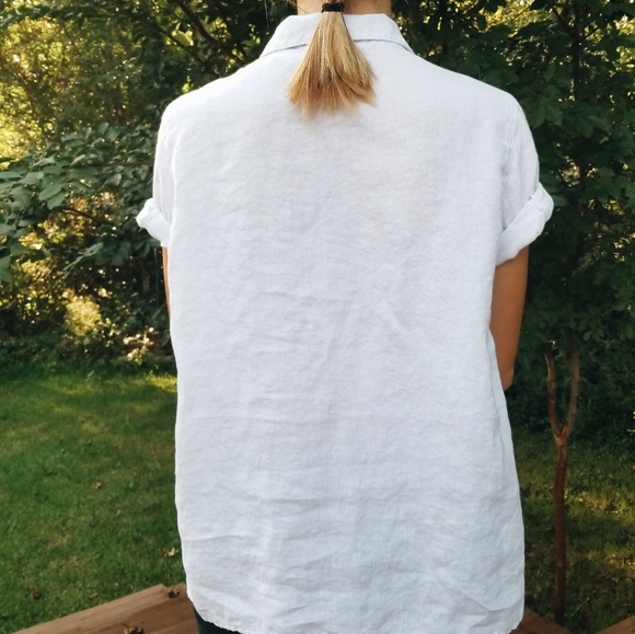 Embroidered Collared lenin Button up - Picture 3 of 3